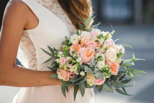 Simi Flowers & Gifts, Simi Wedding Flowers, Ventura County Florist, Bridal Bouquet