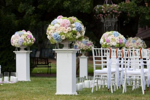 Simi Flowers & Gifts, Simi Wedding Flowers, Ventura County Florist, Bridal Bouquet