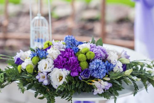 Simi Flowers & Gifts, Simi Wedding Flowers, Ventura County Florist, Bridal Bouquet
