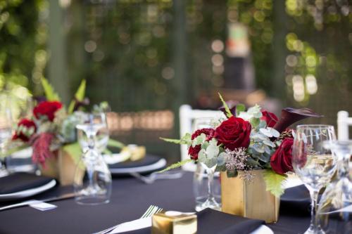 Simi Flowers & Gifts, Simi Wedding Flowers, Ventura County Florist, Wedding Reception Flowers